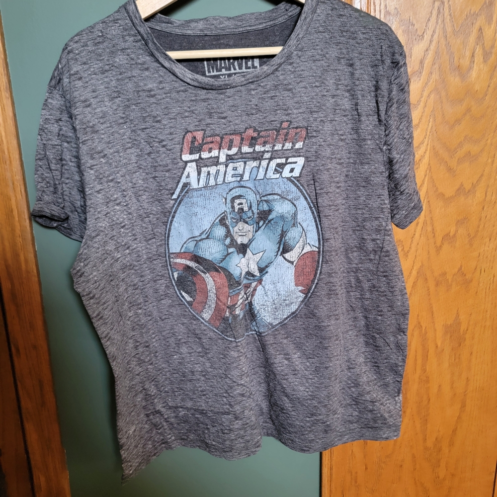 Marvel Captain America T-Shirt in Gray